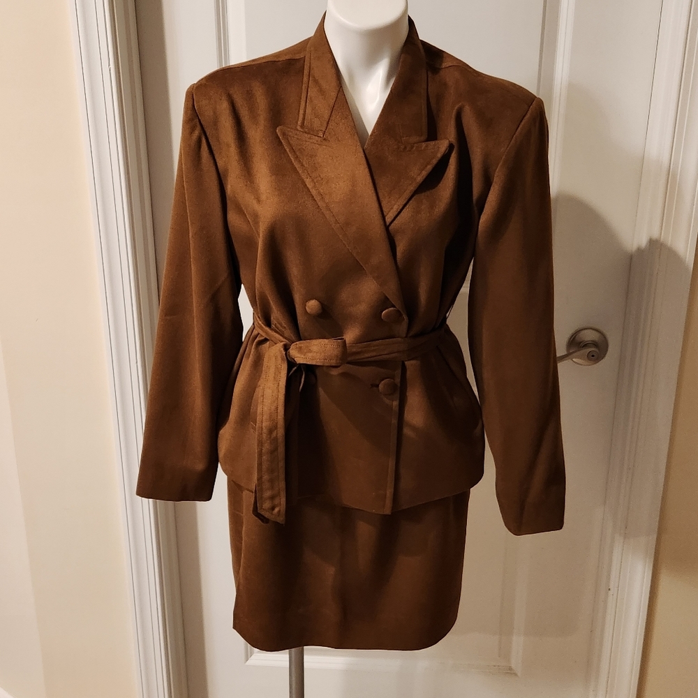 San Marino 2 piece brown set size small